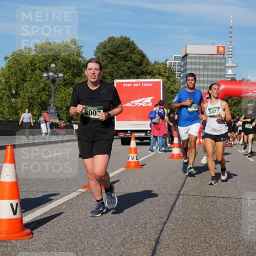 07.09.2025 - BARMER Alsterlauf Yannick Fuchs http://msf.ph/oto/8824301 07.09.2025 09:48:45 Laufen 8007, 4750, 2437, 4237, 2664 meine-sportfotos.de