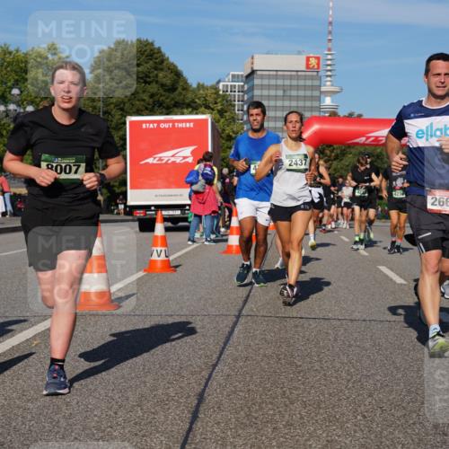 07.09.2025 - BARMER Alsterlauf Yannick Fuchs http://msf.ph/oto/8824305 07.09.2025 09:48:45 Laufen 2007, 2437, 2722, 4236, 2664 meine-sportfotos.de