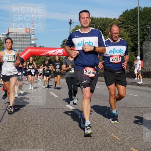07.09.2025 - BARMER Alsterlauf Yannick Fuchs http://msf.ph/oto/8824318 07.09.2025 09:48:46 Laufen 2437, 52, 4236, 597, 2664, 2722 meine-sportfotos.de