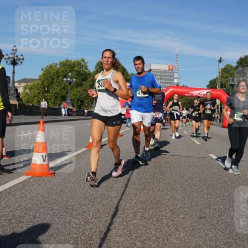 07.09.2025 - BARMER Alsterlauf Yannick Fuchs http://msf.ph/oto/8824327 07.09.2025 09:48:47 Laufen  meine-sportfotos.de