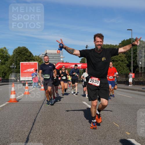 07.09.2025 - BARMER Alsterlauf Yannick Fuchs http://msf.ph/oto/8824384 07.09.2025 09:48:54 Laufen 6089, 2530, 2568 meine-sportfotos.de