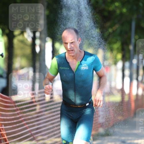 07.09.2025 - 19. Norderstedt Triathlon Michael Strokosch http://msf.ph/oto/8824388 07.09.2025 16:14:35 Laufen 425, 527, 528, 938, 1433 meine-sportfotos.de