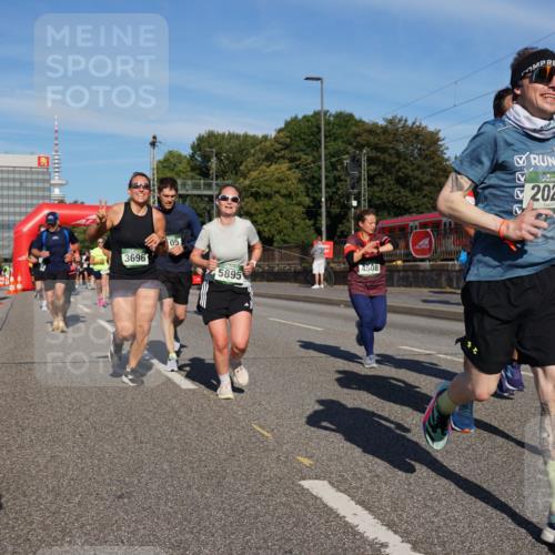 07.09.2025 - BARMER Alsterlauf Yannick Fuchs http://msf.ph/oto/8824403 07.09.2025 09:48:55 Laufen 3696, 05, 4508, 5895, 2022 meine-sportfotos.de
