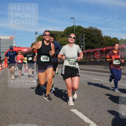 07.09.2025 - BARMER Alsterlauf Yannick Fuchs http://msf.ph/oto/8824406 07.09.2025 09:48:56 Laufen 2452, 3696, 2512, 5895, 4508 meine-sportfotos.de