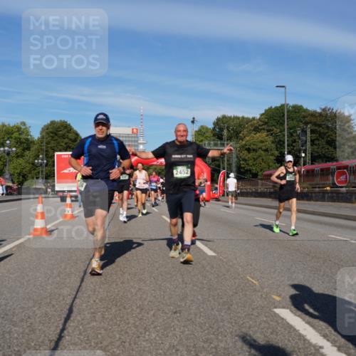 07.09.2025 - BARMER Alsterlauf Yannick Fuchs http://msf.ph/oto/8824411 07.09.2025 09:48:58 Laufen  meine-sportfotos.de