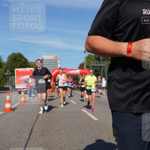 07.09.2025 - BARMER Alsterlauf Yannick Fuchs http://msf.ph/oto/8824418 07.09.2025 09:48:59 Laufen 508, 36, 2452 meine-sportfotos.de
