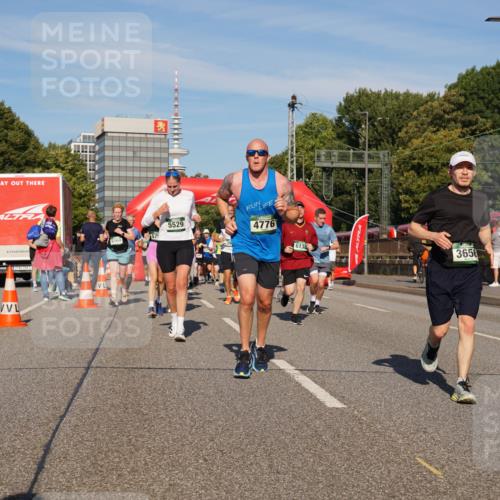 07.09.2025 - BARMER Alsterlauf Yannick Fuchs http://msf.ph/oto/8824440 07.09.2025 09:49:05 Laufen 5529, 5160, 4776, 6138, 3656 meine-sportfotos.de