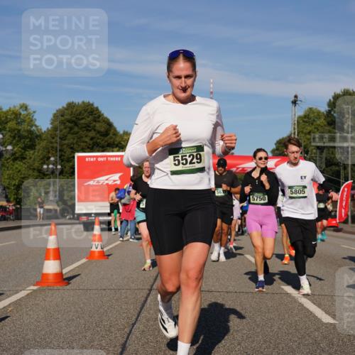 07.09.2025 - BARMER Alsterlauf Yannick Fuchs http://msf.ph/oto/8824448 07.09.2025 09:49:07 Laufen 6, 5529, 563, 5750, 5805, 534, 6138 meine-sportfotos.de