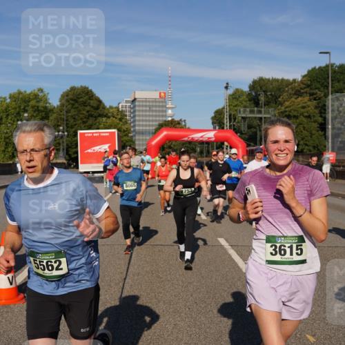 07.09.2025 - BARMER Alsterlauf Yannick Fuchs http://msf.ph/oto/8824468 07.09.2025 09:49:12 Laufen 136, 5562, 8065, 2752, 5, 006, 36, 3615, 8210 meine-sportfotos.de