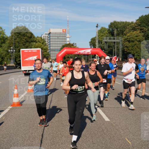 07.09.2025 - BARMER Alsterlauf Yannick Fuchs http://msf.ph/oto/8824470 07.09.2025 09:49:13 Laufen 065, 752, 5004, 629 meine-sportfotos.de