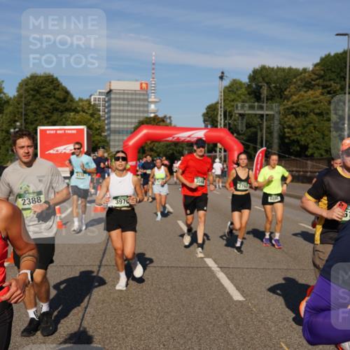 07.09.2025 - BARMER Alsterlauf Yannick Fuchs http://msf.ph/oto/8824483 07.09.2025 09:49:15 Laufen 2903, 2388, 3970, 356, 2763, 6187 meine-sportfotos.de