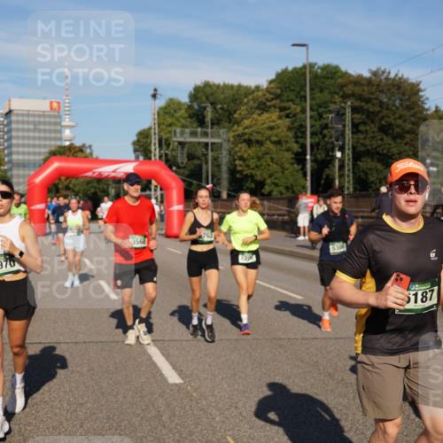 07.09.2025 - BARMER Alsterlauf Yannick Fuchs http://msf.ph/oto/8824486 07.09.2025 09:49:16 Laufen 3568, 3970, 763, 5308, 187, 3191 meine-sportfotos.de