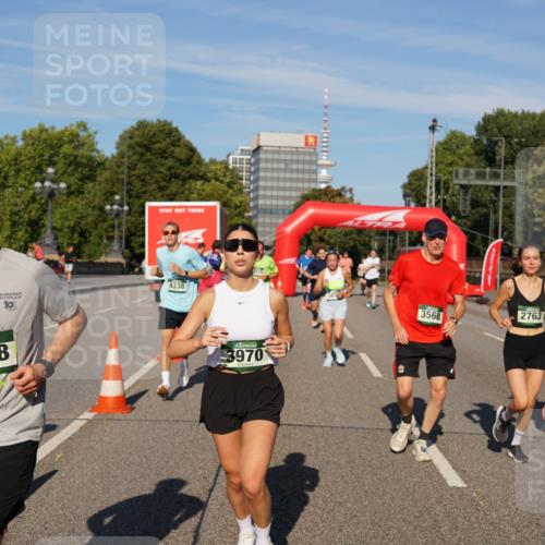07.09.2025 - BARMER Alsterlauf Yannick Fuchs http://msf.ph/oto/8824487 07.09.2025 09:49:16 Laufen 36, 10, 2388, 4338, 3970, 3568, 2763, 6206 meine-sportfotos.de