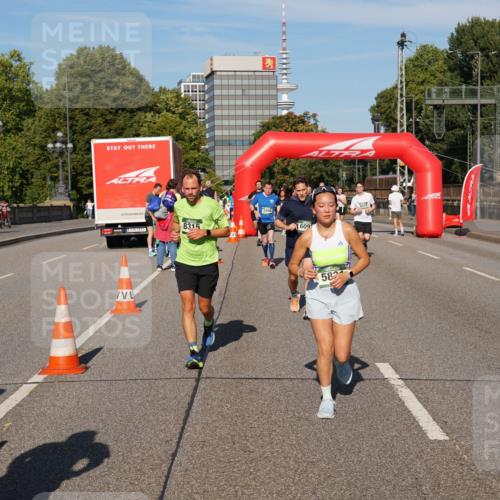 07.09.2025 - BARMER Alsterlauf Yannick Fuchs http://msf.ph/oto/8824493 07.09.2025 09:49:18 Laufen 8315, 609, 582 meine-sportfotos.de