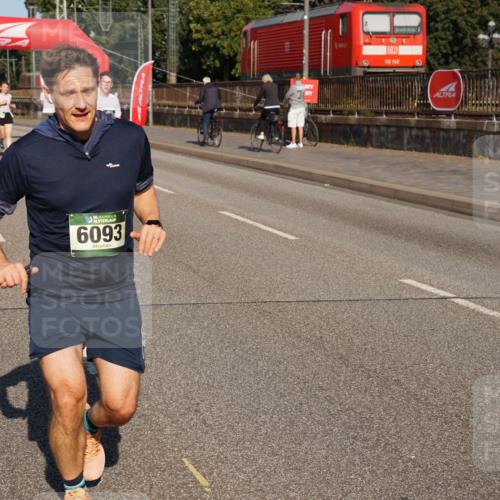 07.09.2025 - BARMER Alsterlauf Yannick Fuchs http://msf.ph/oto/8824504 07.09.2025 09:49:21 Laufen 36, 6093, 112, 142 meine-sportfotos.de