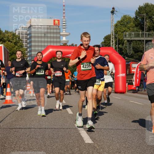 07.09.2025 - BARMER Alsterlauf Yannick Fuchs http://msf.ph/oto/8824516 07.09.2025 09:49:26 Laufen 2750, 516, 5664, 8479, 5115, 4235, 42, 88, 203 meine-sportfotos.de