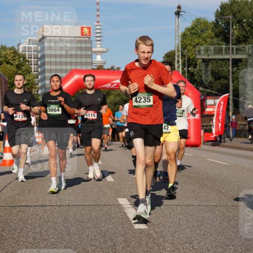 07.09.2025 - BARMER Alsterlauf Yannick Fuchs http://msf.ph/oto/8824518 07.09.2025 09:49:26 Laufen 2750, 5135, 5664, 8479, 5115, 4235, 122, 42, 688, 20 meine-sportfotos.de
