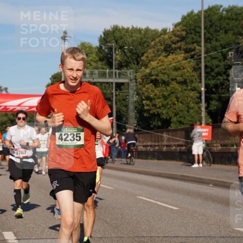 07.09.2025 - BARMER Alsterlauf Yannick Fuchs http://msf.ph/oto/8824521 07.09.2025 09:49:27 Laufen 5115, 74767, 136, 4235, 20 meine-sportfotos.de