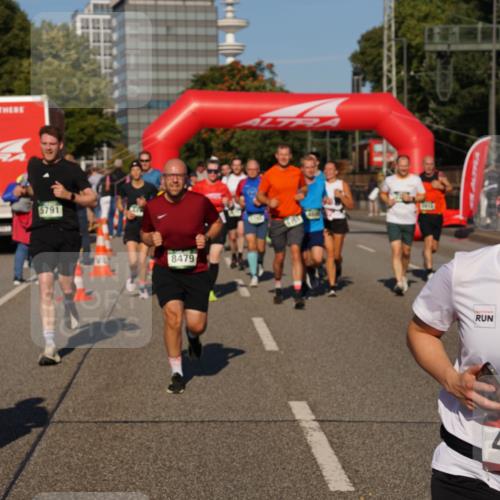 07.09.2025 - BARMER Alsterlauf Yannick Fuchs http://msf.ph/oto/8824532 07.09.2025 09:49:30 Laufen 4407, 5791, 8479, 70, 36, 4767 meine-sportfotos.de