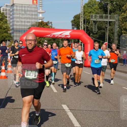 07.09.2025 - BARMER Alsterlauf Yannick Fuchs http://msf.ph/oto/8824539 07.09.2025 09:49:31 Laufen 10, 5791, 8479, 5293, 3434, 4809, 5912, 6151 meine-sportfotos.de