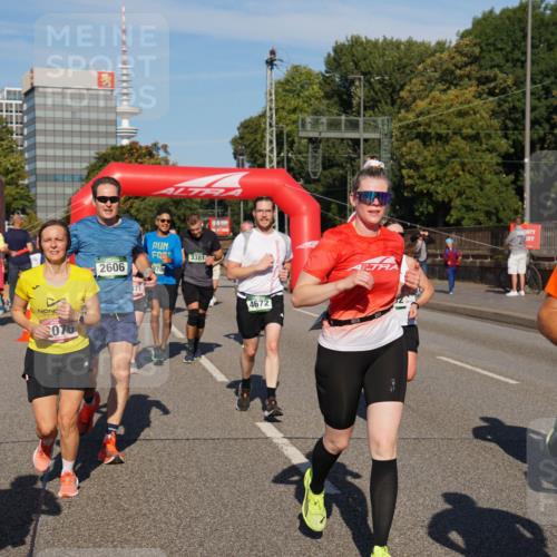 07.09.2025 - BARMER Alsterlauf Yannick Fuchs http://msf.ph/oto/8824556 07.09.2025 09:49:35 Laufen 4416, 076, 2606, 377, 978, 3381, 4672, 6151 meine-sportfotos.de