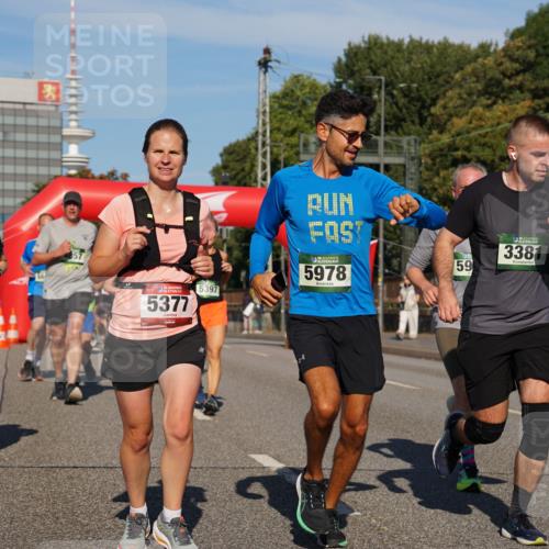 07.09.2025 - BARMER Alsterlauf Yannick Fuchs http://msf.ph/oto/8824564 07.09.2025 09:49:37 Laufen 6075, 36, 5377, 5397, 6, 5978, 3381, 59 meine-sportfotos.de