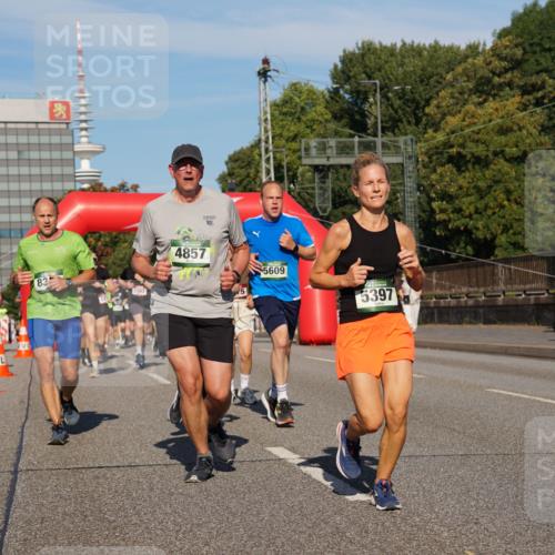 07.09.2025 - BARMER Alsterlauf Yannick Fuchs http://msf.ph/oto/8824576 07.09.2025 09:49:40 Laufen 83, 10, 4857, 5609, 5397 meine-sportfotos.de