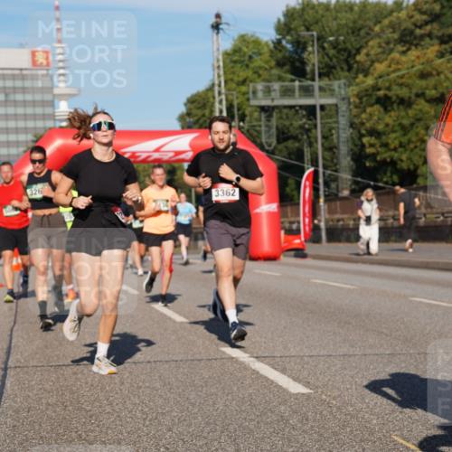 07.09.2025 - BARMER Alsterlauf Yannick Fuchs http://msf.ph/oto/8824594 07.09.2025 09:49:43 Laufen 326, 3362, 272 meine-sportfotos.de