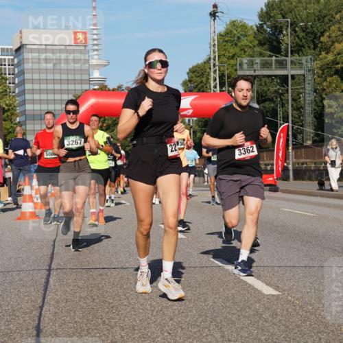 07.09.2025 - BARMER Alsterlauf Yannick Fuchs http://msf.ph/oto/8824598 07.09.2025 09:49:44 Laufen 1, 506, 3267, 22, 36, 2105, 3362 meine-sportfotos.de
