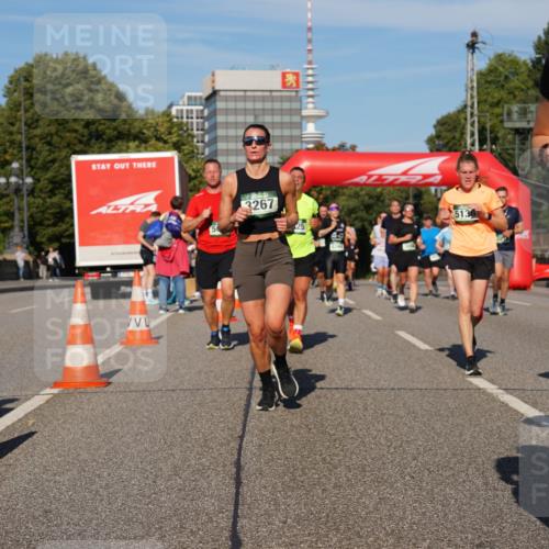 07.09.2025 - BARMER Alsterlauf Yannick Fuchs http://msf.ph/oto/8824601 07.09.2025 09:49:45 Laufen 3267, 8344, 513 meine-sportfotos.de