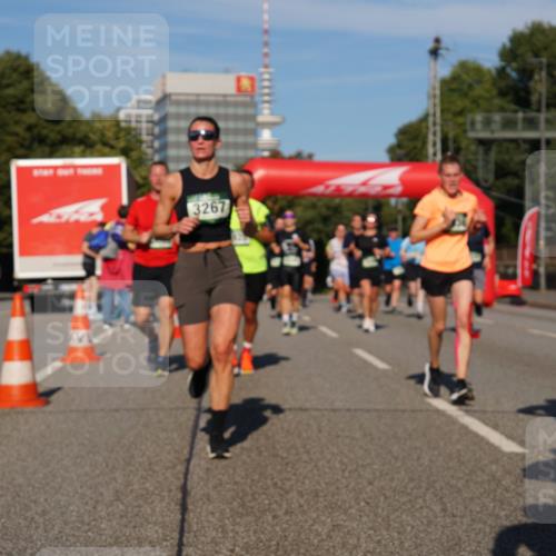 07.09.2025 - BARMER Alsterlauf Yannick Fuchs http://msf.ph/oto/8824603 07.09.2025 09:49:45 Laufen 3267 meine-sportfotos.de