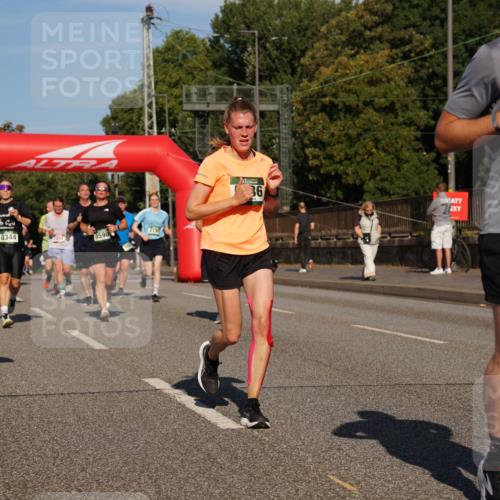 07.09.2025 - BARMER Alsterlauf Yannick Fuchs http://msf.ph/oto/8824605 07.09.2025 09:49:46 Laufen 925, 624, 8344, 5598, 36, 35, 8034 meine-sportfotos.de