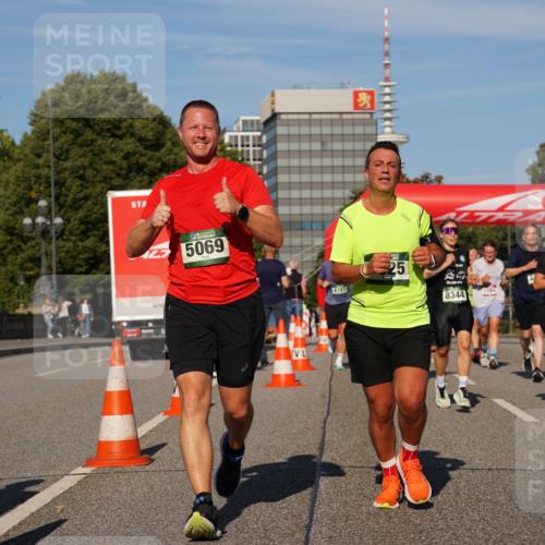 07.09.2025 - BARMER Alsterlauf Yannick Fuchs http://msf.ph/oto/8824610 07.09.2025 09:49:47 Laufen 5069, 25, 8344, 5598, 2195 meine-sportfotos.de