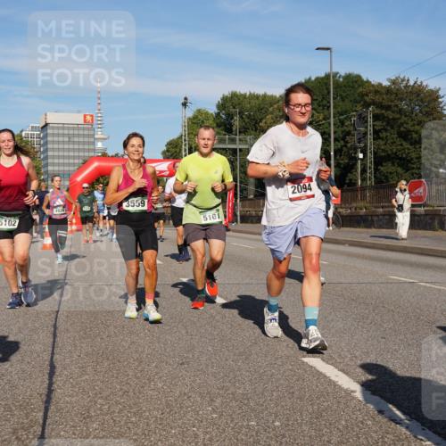 07.09.2025 - BARMER Alsterlauf Yannick Fuchs http://msf.ph/oto/8824635 07.09.2025 09:49:53 Laufen 5102, 4926, 3559, 5101, 2094 meine-sportfotos.de