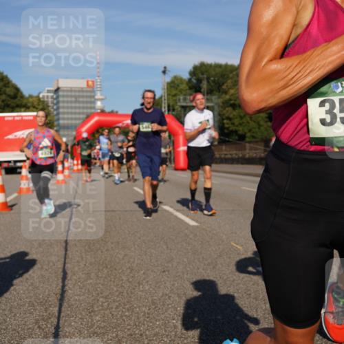 07.09.2025 - BARMER Alsterlauf Yannick Fuchs http://msf.ph/oto/8824639 07.09.2025 09:49:55 Laufen 36, 3559, 36, 36, 510 meine-sportfotos.de