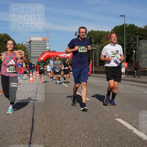 07.09.2025 - BARMER Alsterlauf Yannick Fuchs http://msf.ph/oto/8824642 07.09.2025 09:49:56 Laufen 4926, 324, 4496, 31294, 5463, 4603 meine-sportfotos.de