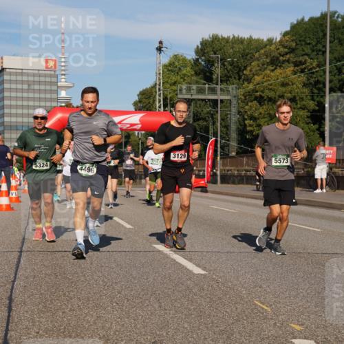 07.09.2025 - BARMER Alsterlauf Yannick Fuchs http://msf.ph/oto/8824650 07.09.2025 09:49:58 Laufen 3129, 3716, 5573, 5324, 4496 meine-sportfotos.de