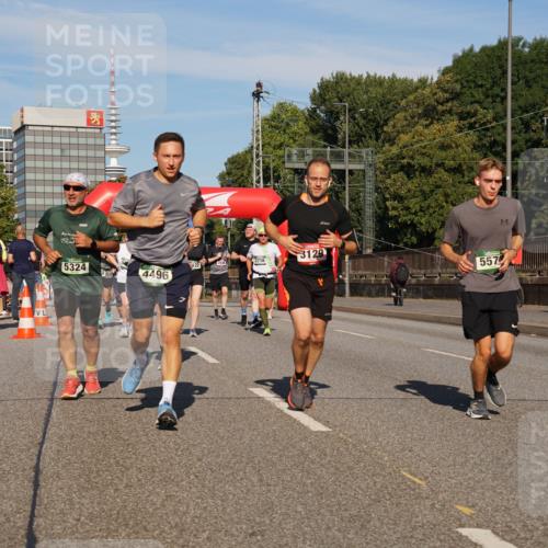 07.09.2025 - BARMER Alsterlauf Yannick Fuchs http://msf.ph/oto/8824651 07.09.2025 09:49:58 Laufen 3129, 5324, 3716, 4496, 557, 4 meine-sportfotos.de