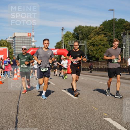 07.09.2025 - BARMER Alsterlauf Yannick Fuchs http://msf.ph/oto/8824652 07.09.2025 09:49:58 Laufen 5324, 4496, 3129, 5573 meine-sportfotos.de