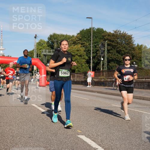 07.09.2025 - BARMER Alsterlauf Yannick Fuchs http://msf.ph/oto/8824674 07.09.2025 09:50:05 Laufen 3268, 5962 meine-sportfotos.de
