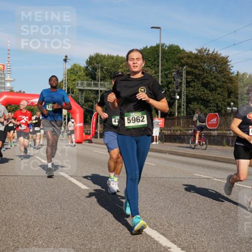 07.09.2025 - BARMER Alsterlauf Yannick Fuchs http://msf.ph/oto/8824677 07.09.2025 09:50:06 Laufen 3268, 2813, 530, 47, 5962, 6135 meine-sportfotos.de