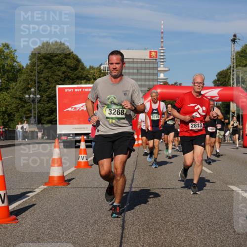07.09.2025 - BARMER Alsterlauf Yannick Fuchs http://msf.ph/oto/8824685 07.09.2025 09:50:07 Laufen 10, 3268, 3515, 4701, 2813, 919, 2830, 5 meine-sportfotos.de