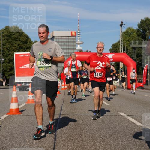 07.09.2025 - BARMER Alsterlauf Yannick Fuchs http://msf.ph/oto/8824686 07.09.2025 09:50:07 Laufen 3268, 10, 3515, 2813, 201, 2830, 19 meine-sportfotos.de