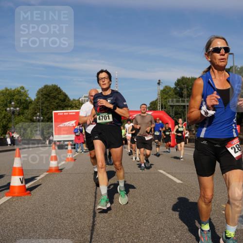 07.09.2025 - BARMER Alsterlauf Yannick Fuchs http://msf.ph/oto/8824706 07.09.2025 09:50:12 Laufen 4701, 2678, 32, 49, 28, 3919 meine-sportfotos.de