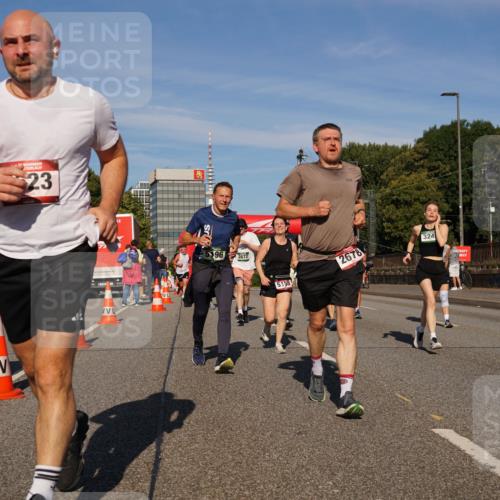 07.09.2025 - BARMER Alsterlauf Yannick Fuchs http://msf.ph/oto/8824713 07.09.2025 09:50:14 Laufen 23, 196, 5155, 2678 meine-sportfotos.de