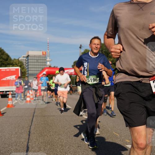 07.09.2025 - BARMER Alsterlauf Yannick Fuchs http://msf.ph/oto/8824717 07.09.2025 09:50:15 Laufen 5196, 369, 2678, 320 meine-sportfotos.de