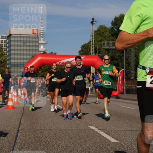 07.09.2025 - BARMER Alsterlauf Yannick Fuchs http://msf.ph/oto/8824735 07.09.2025 09:50:20 Laufen 5075, 3894, 36, 2108 meine-sportfotos.de