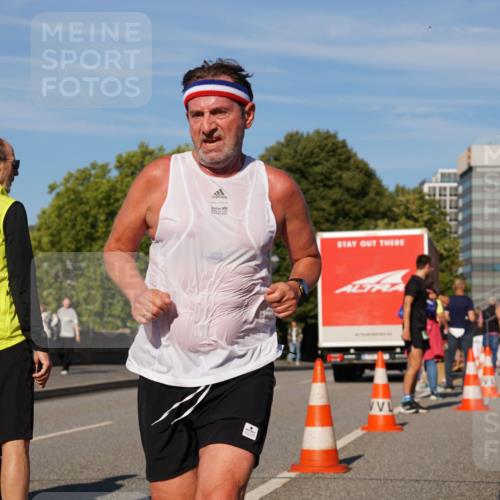 07.09.2025 - BARMER Alsterlauf Yannick Fuchs http://msf.ph/oto/8824739 07.09.2025 09:50:21 Laufen 5864, 5842 meine-sportfotos.de