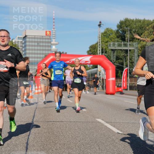 07.09.2025 - BARMER Alsterlauf Yannick Fuchs http://msf.ph/oto/8824748 07.09.2025 09:50:23 Laufen 5864, 5843, 5842, 136, 3543 meine-sportfotos.de