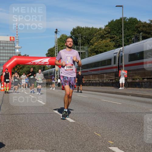 07.09.2025 - BARMER Alsterlauf Yannick Fuchs http://msf.ph/oto/8824767 07.09.2025 09:50:28 Laufen 3992, 4752 meine-sportfotos.de